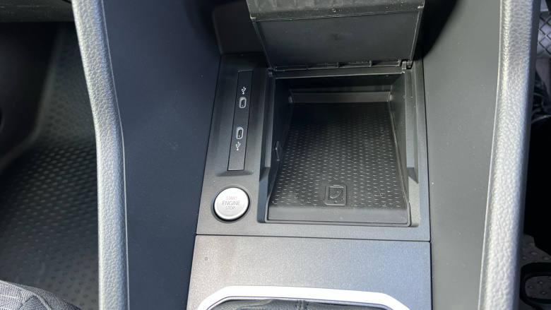 Ford Transit Connect 230 L2 Diesel 2.0 EcoBlue 102ps Limited Van